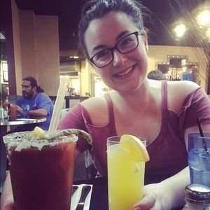 Meet your Posher, Julia